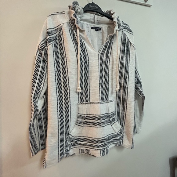 Ocean Drive Soft Poncho - Picture 3 of 10